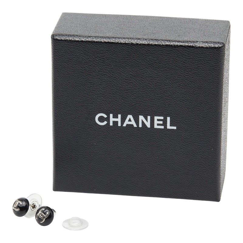 Chanel CC Logo Stud Earrings 06 Black Plastic Metal — view 8