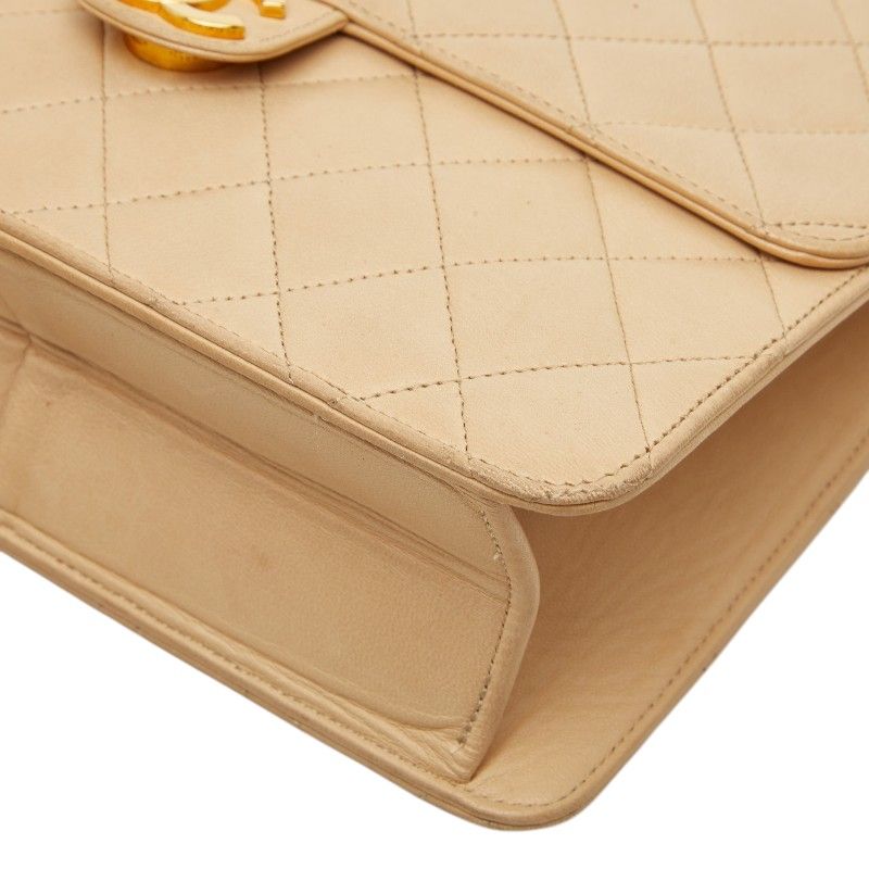 Chanel CC Logo Quilted Chain Shoulder Bag Beige Leather — view 4