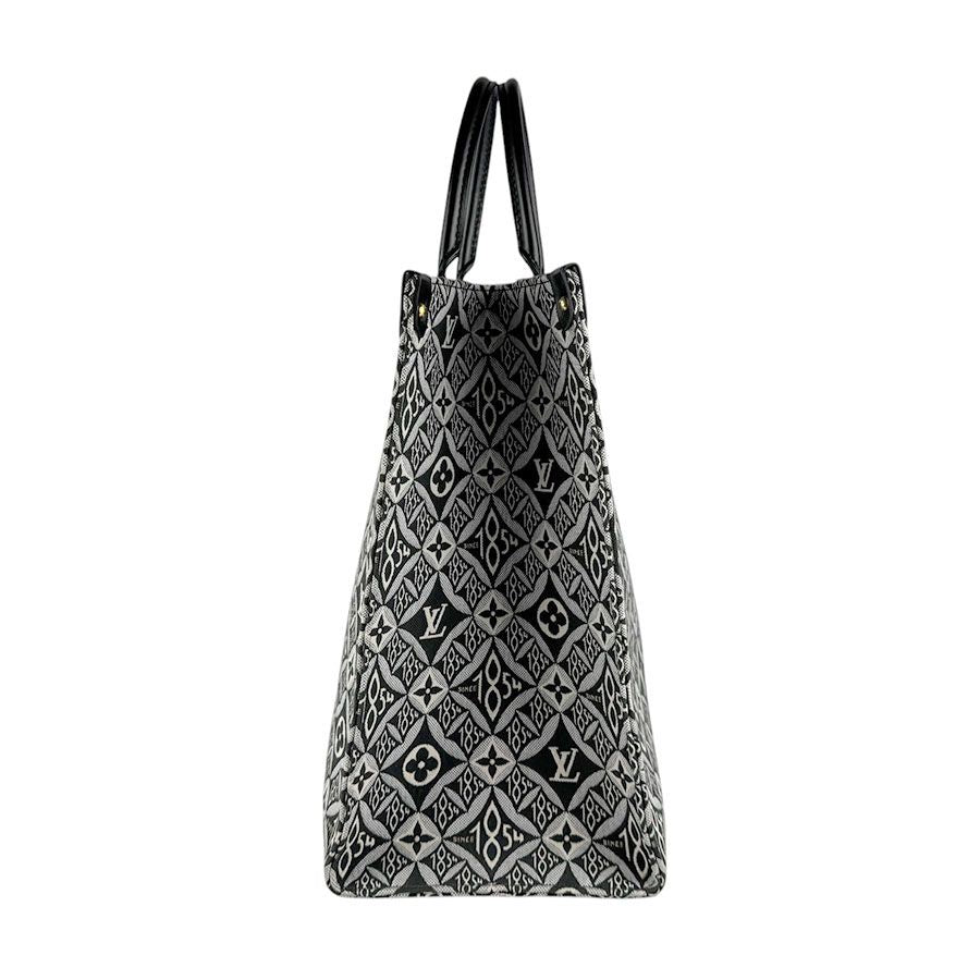Louis Vuitton Shoulder Bag Monogram Jacquard On The Go GM — view 2