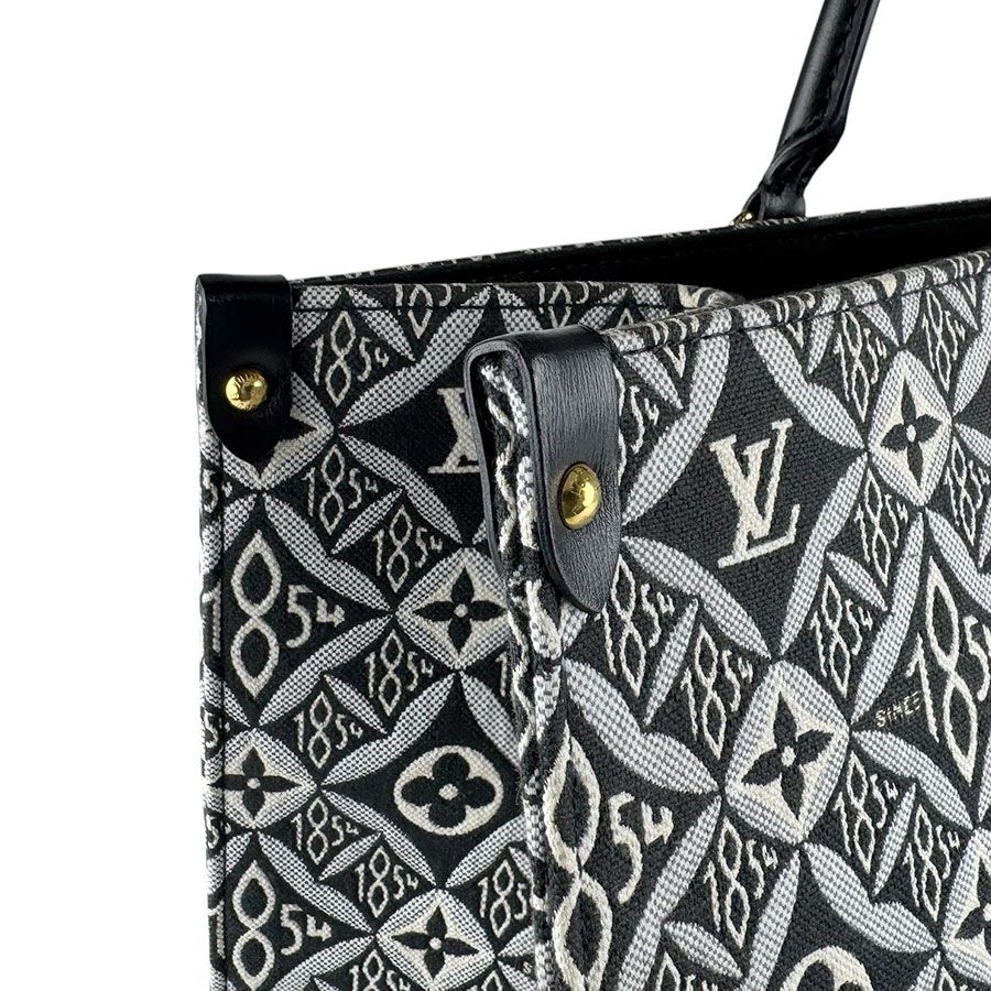 Louis Vuitton Shoulder Bag Monogram Jacquard On The Go GM — view 6