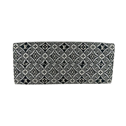 Louis Vuitton Shoulder Bag Monogram Jacquard On The Go GM — view 4