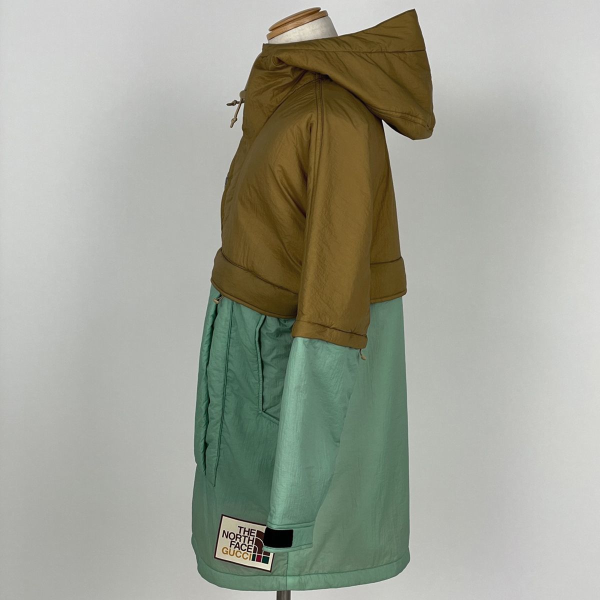 Gucci Logo Nylon Jacket the North Face Anorak Green Beige — view 2