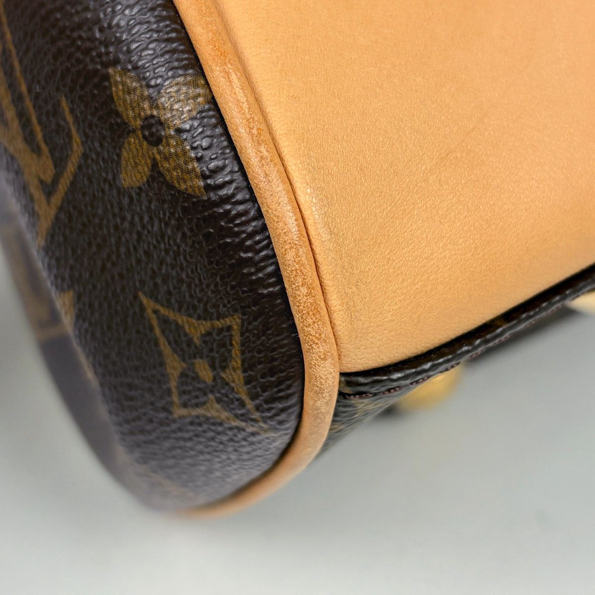 Louis Vuitton Beverly MM Shoulder Bag Monogram Brown — view 3