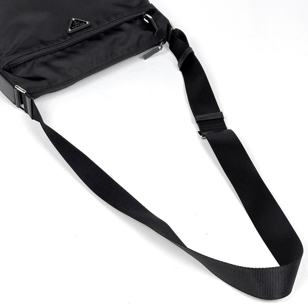 Prada Shoulder Bag Nylon Nero — view 4