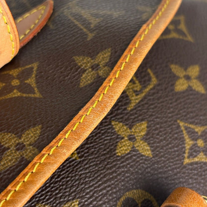 Louis Vuitton Saumur 30 Shoulder Bag Monogram Brown — view 4