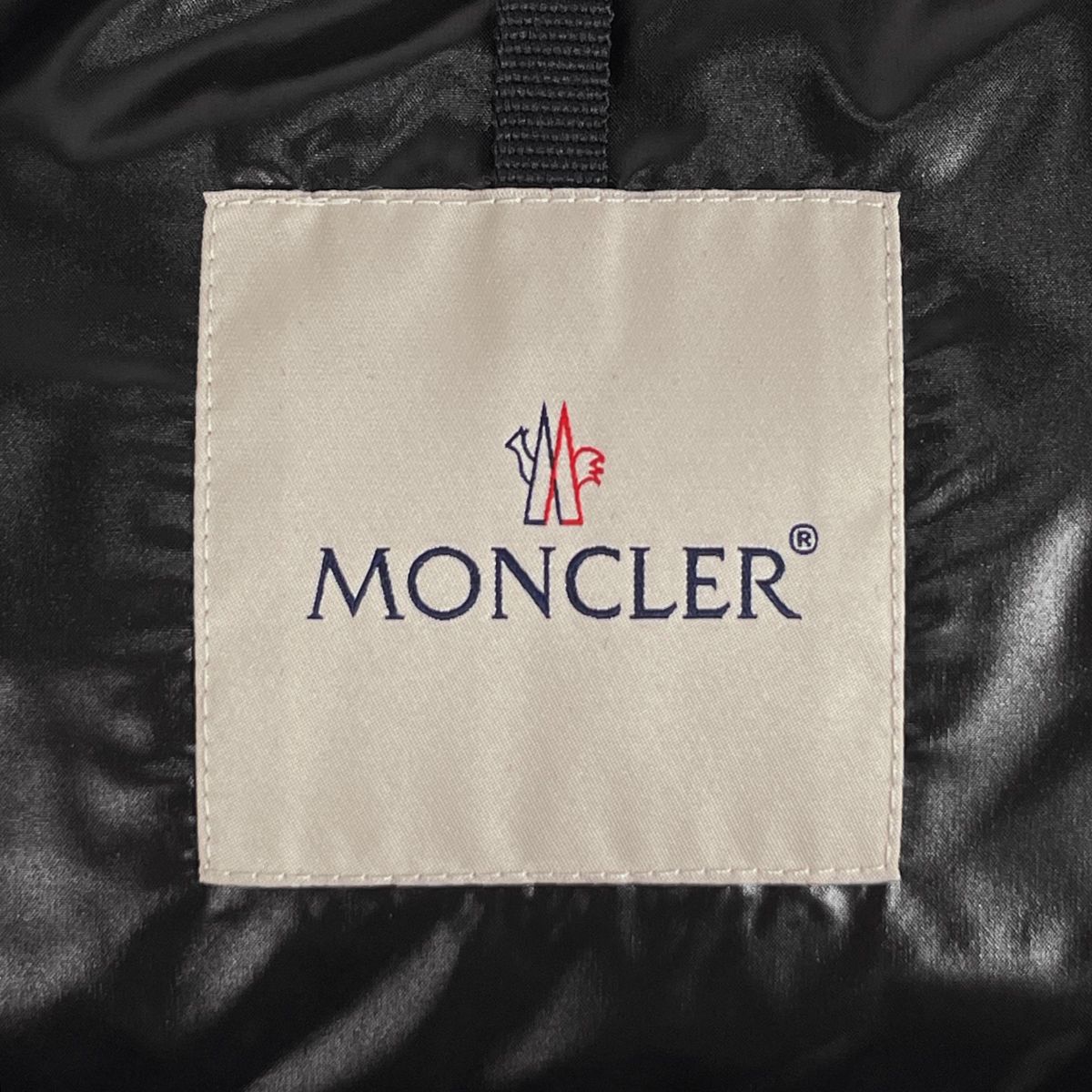 Moncler Erine Down Jacket Black White — view 9