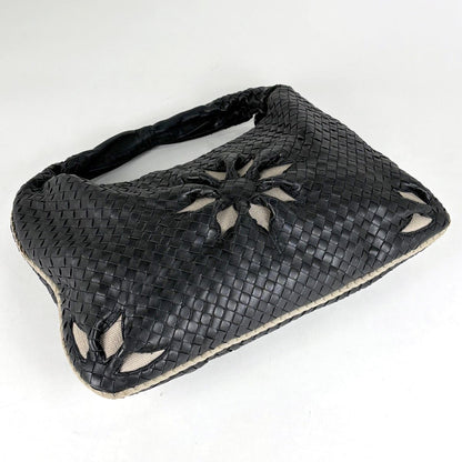 Bottega Veneta Intrecciato Shoulder Bag Leather Black Beige — view 2