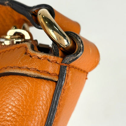 Gucci Soho Shoulder Bag Interlocking Leather Orange — view 5