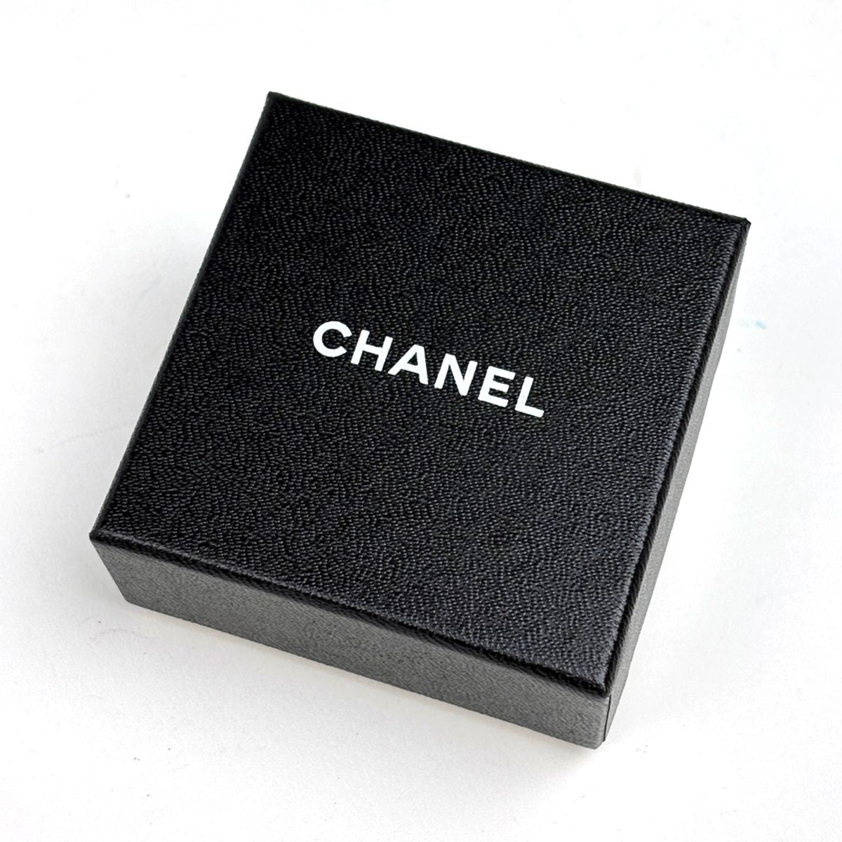 Chanel CC Logo Color Stone Brooch Gold Plated — view 6