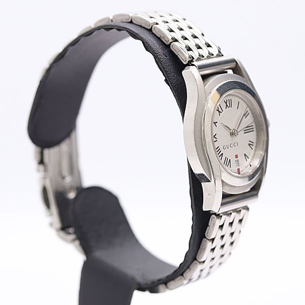 Gucci Class SS Quartz Silver Dial Watch — view 2