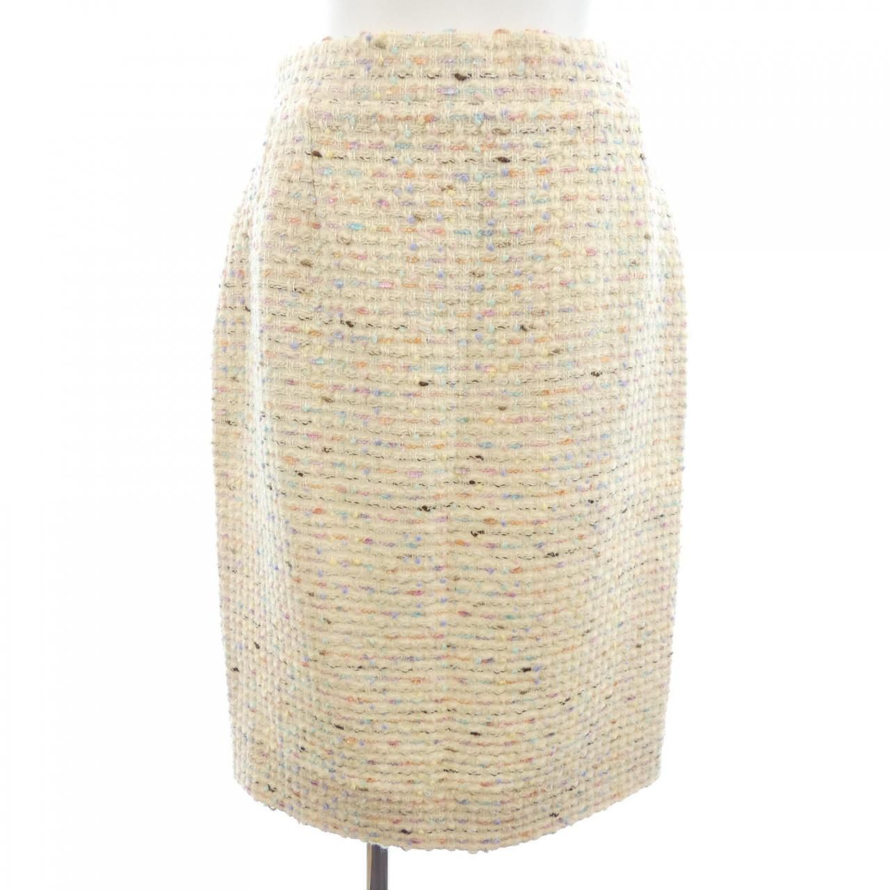 Chanel Vintage Suit Beige — view 6
