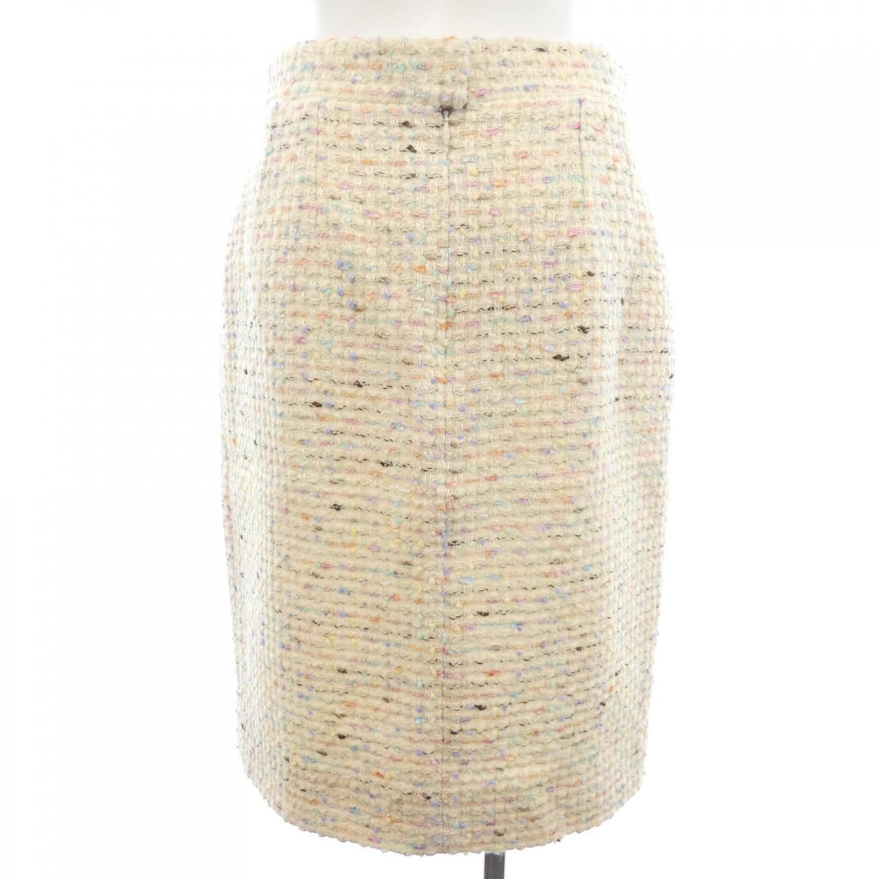 Chanel Vintage Suit Beige — view 7