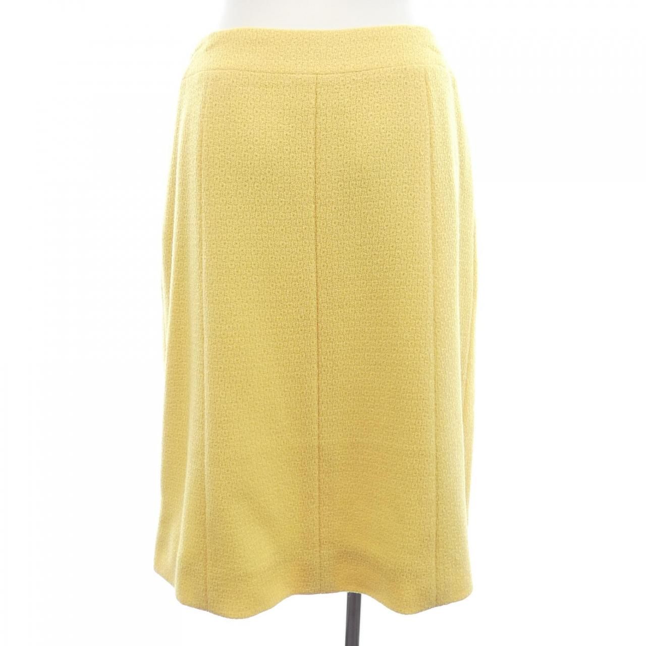 Chanel Vintage Skirt Yellow — view 2