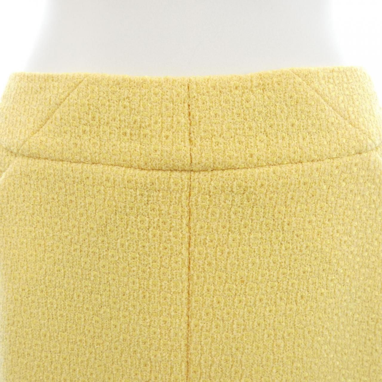Chanel Vintage Skirt Yellow — view 5