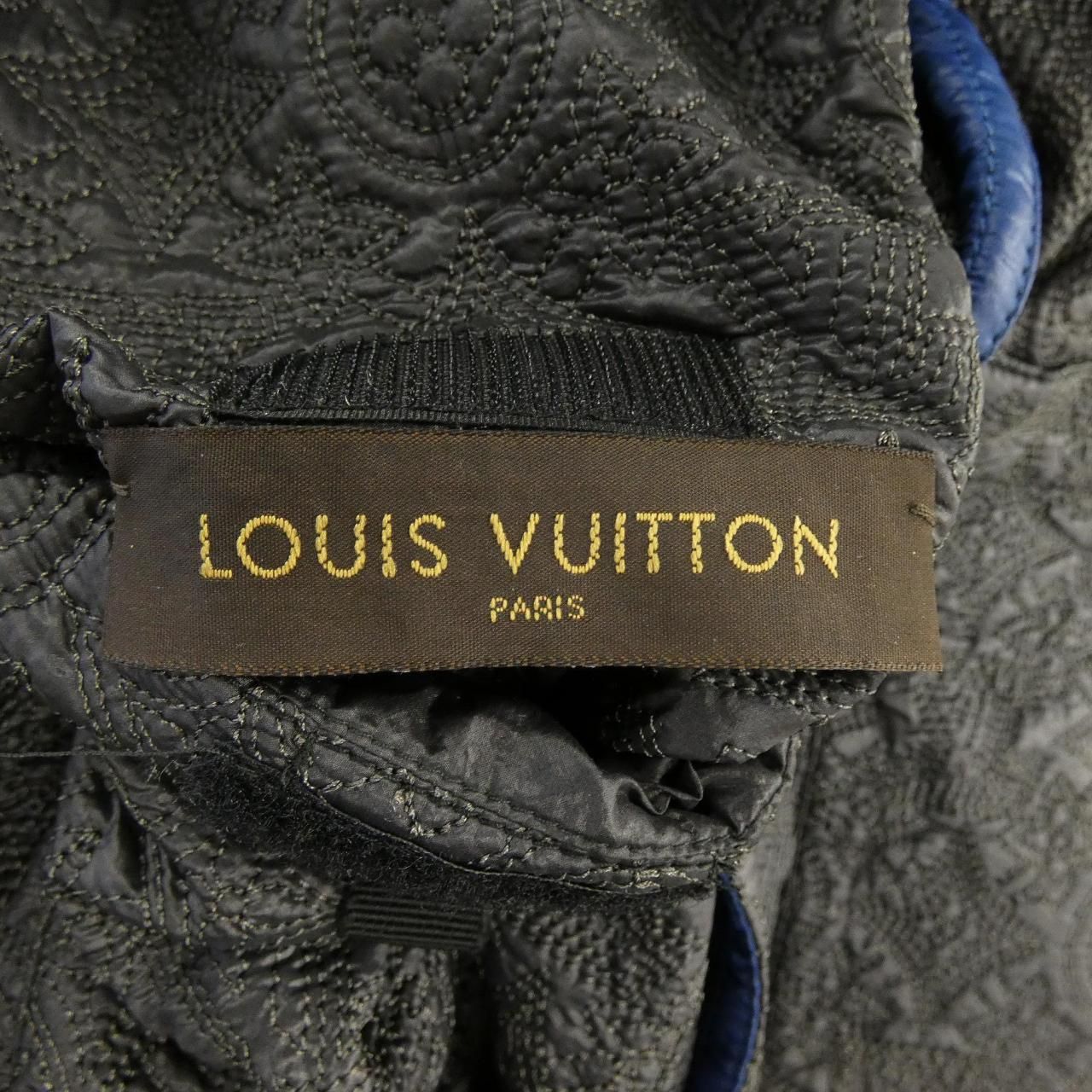 Louis Vuitton 2-Way Jacket — view 4
