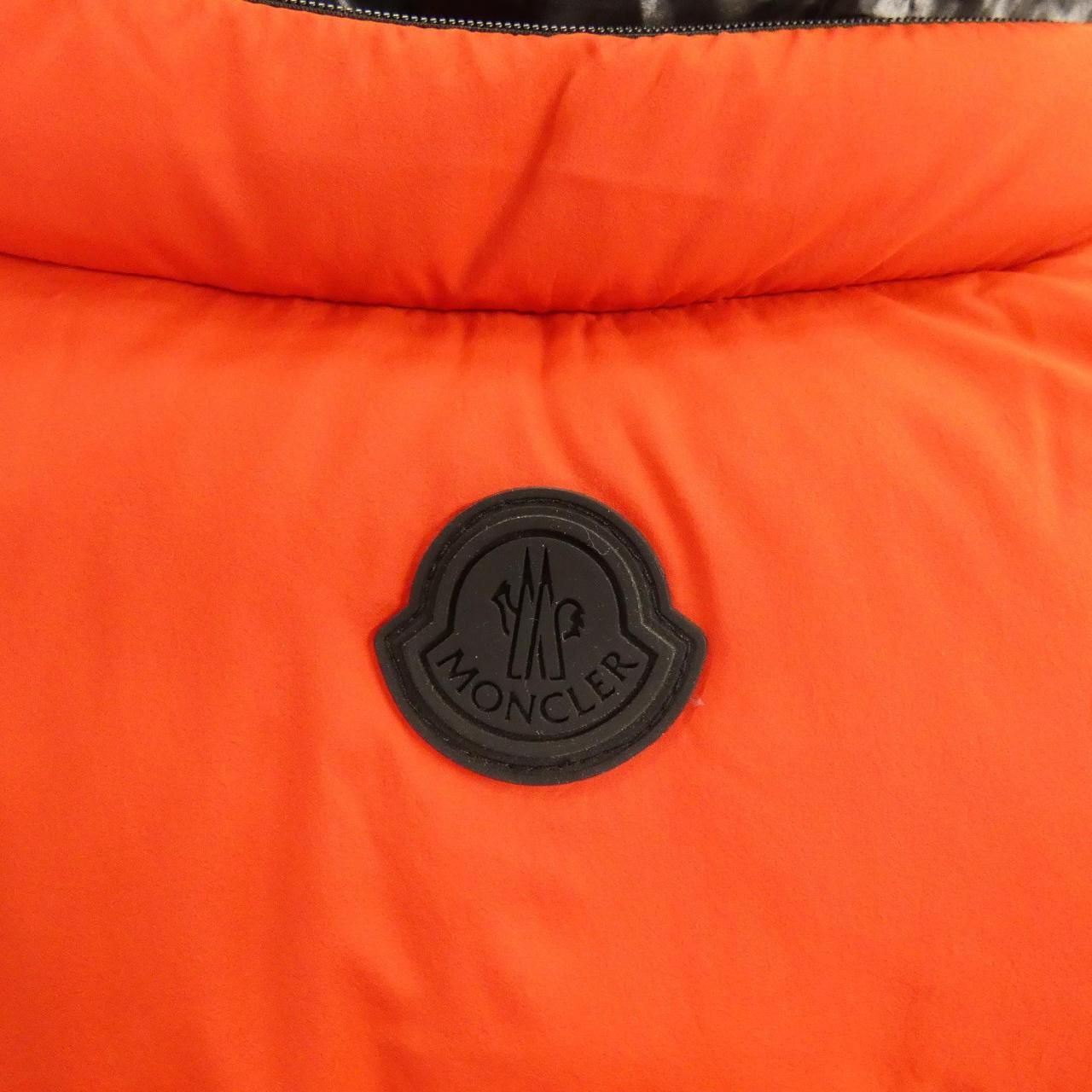 Moncler Amak Down Jacket Vest — view 6