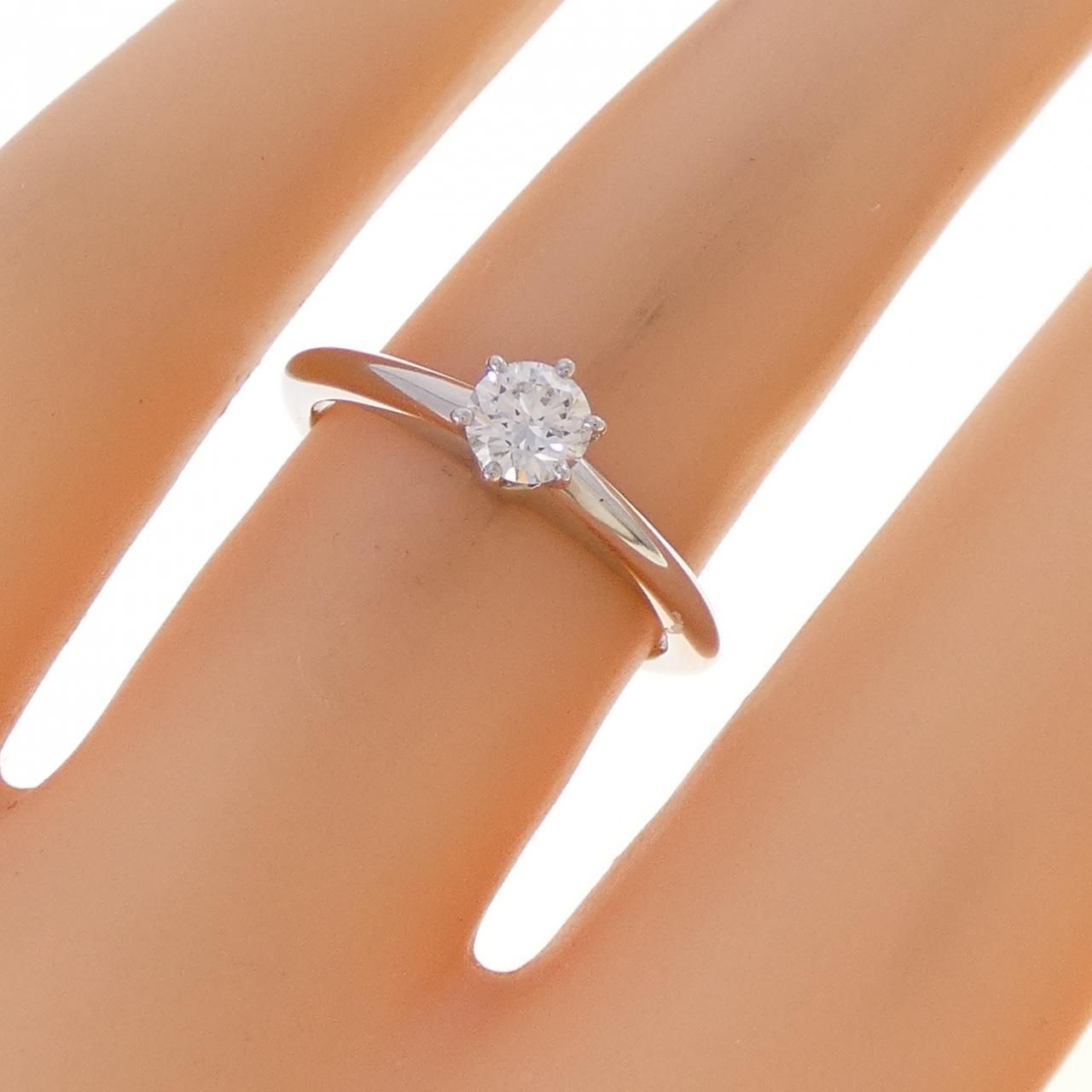 Tiffany & Co Classic Solitaire Ring