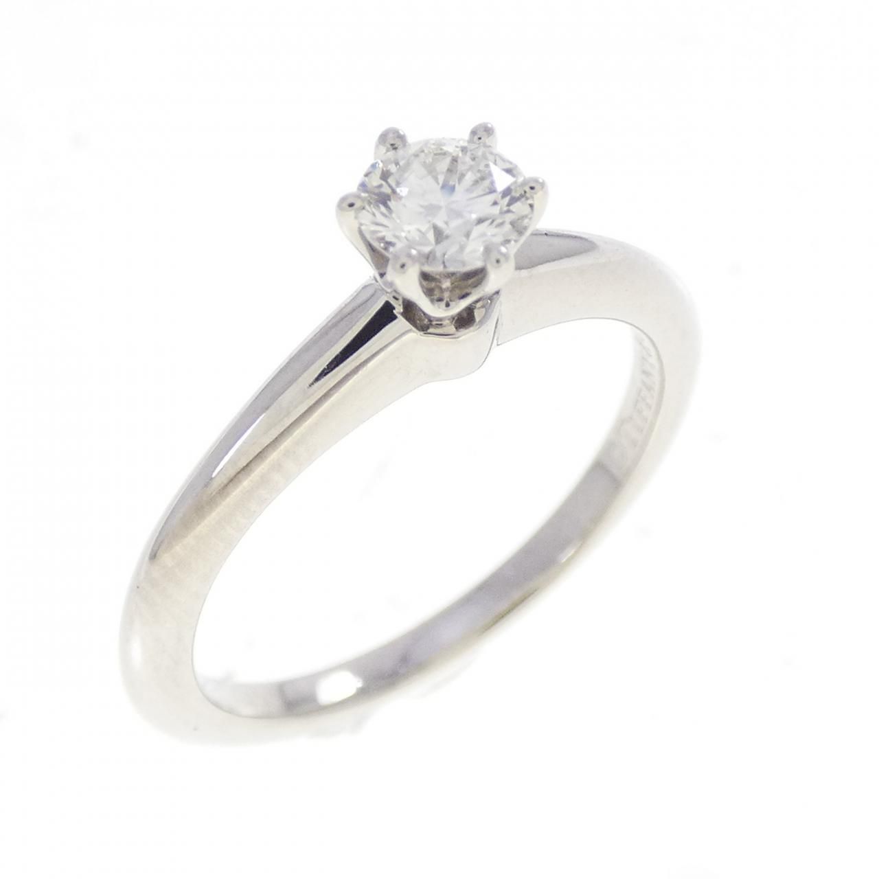 Tiffany & Co Classic Solitaire Ring