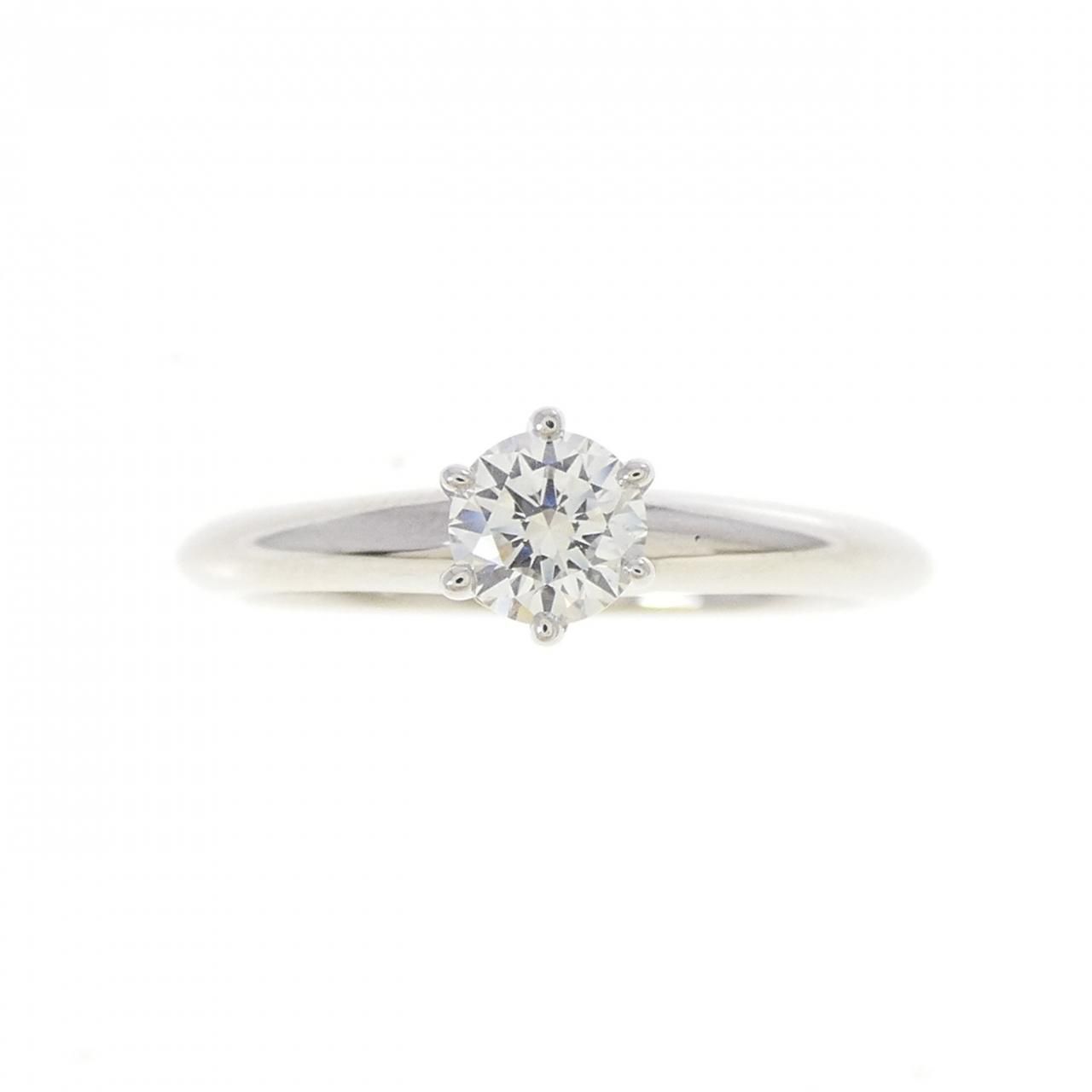 Tiffany & Co Classic Solitaire Ring