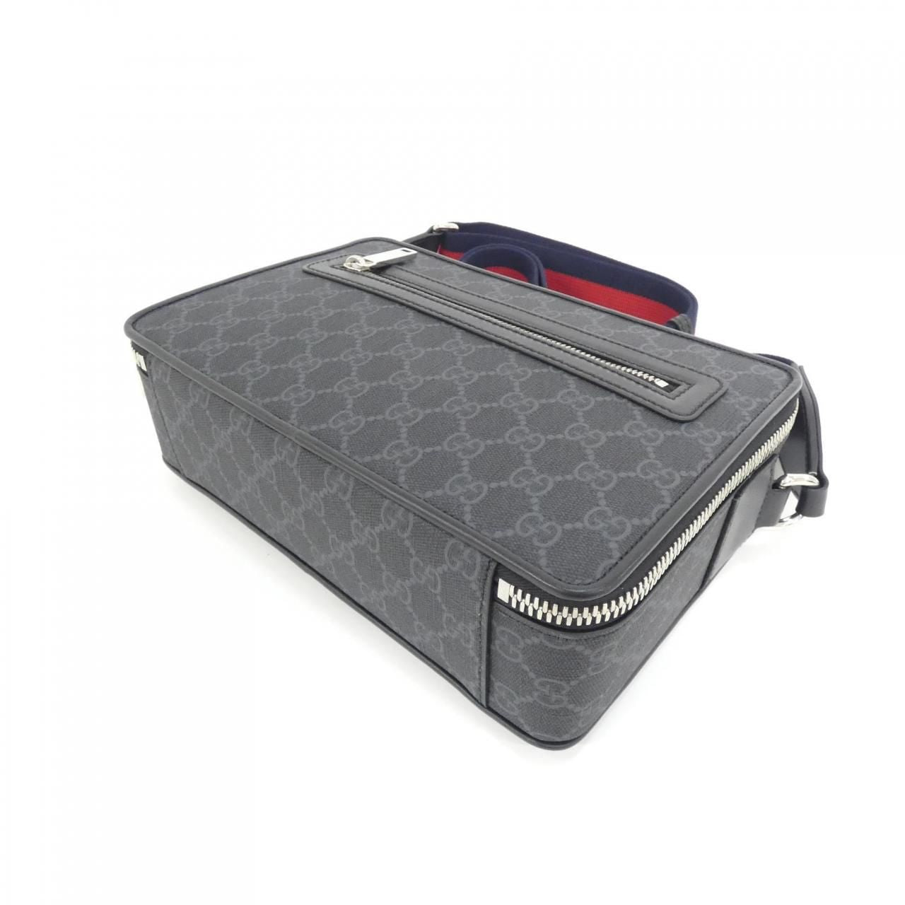Gucci Fadja Shoulder Bag — view 3