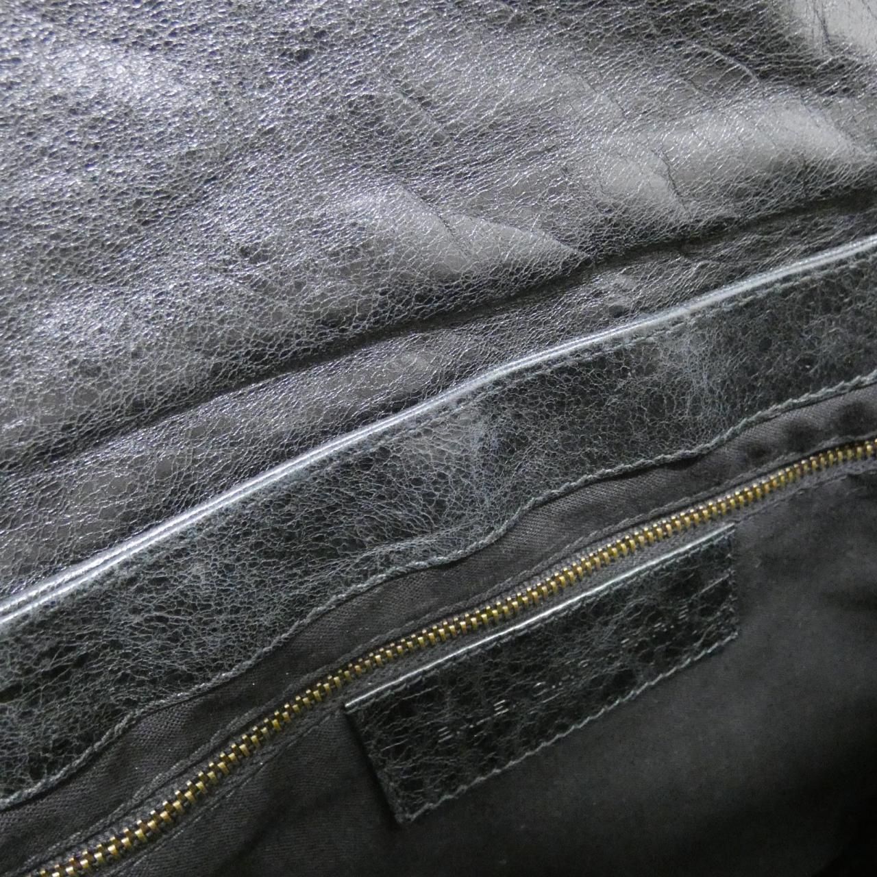 Balenciaga Neo Folk Shoulder Bag — view 9