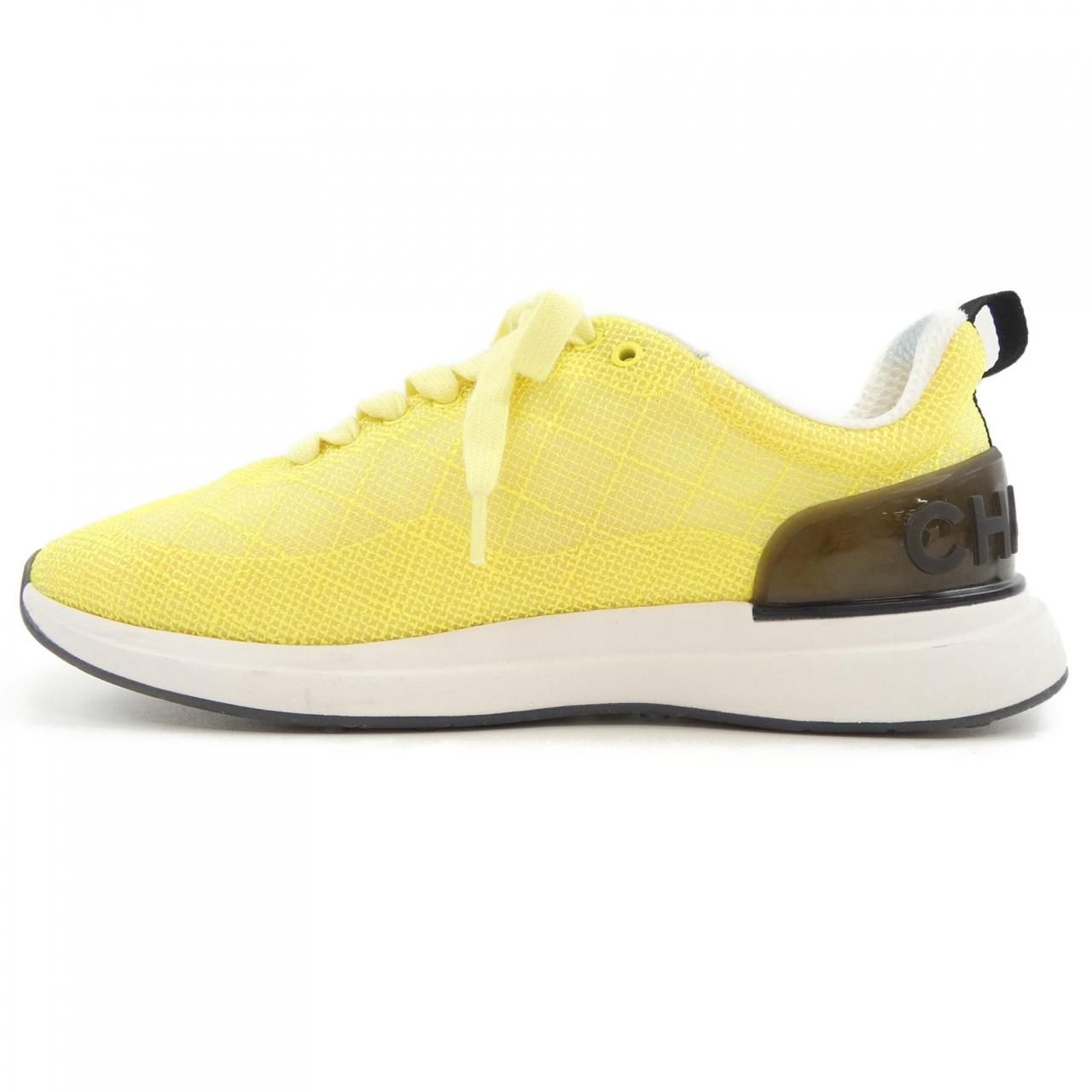 Chanel Sneakers Yellow — view 2