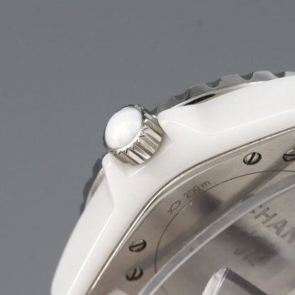 Chanel 33 mm Ceramic Quartz Watch — view 3