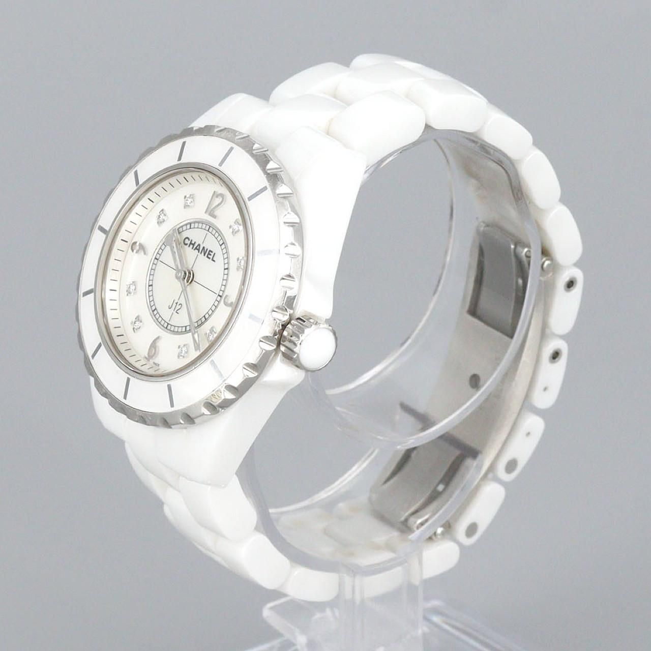 Chanel 33 mm Ceramic Quartz Watch — view 2