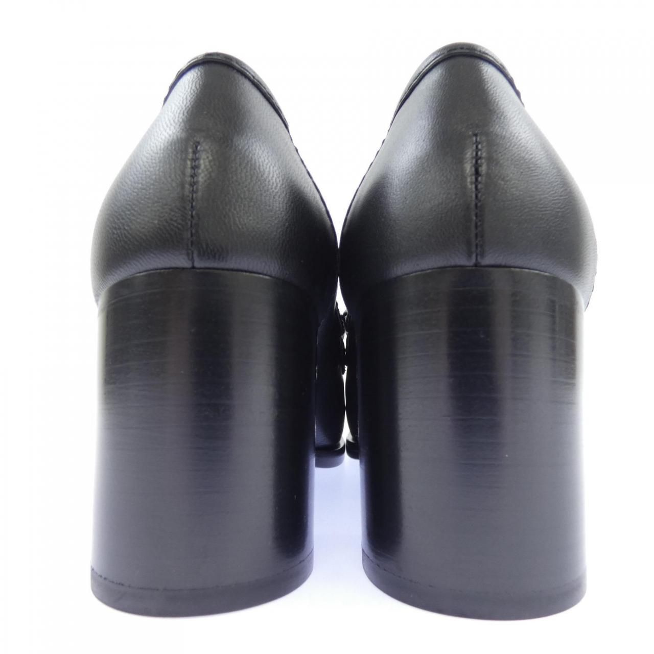 Chanel Turnlock Shoes Sneakers Black — view 5