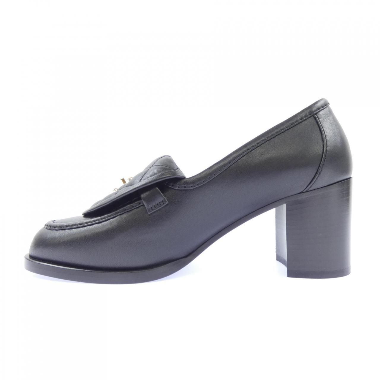 Chanel Turnlock Shoes Sneakers Black — view 2