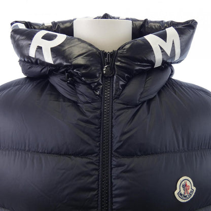 Moncler Montreuil Down Jacket Vest — view 6