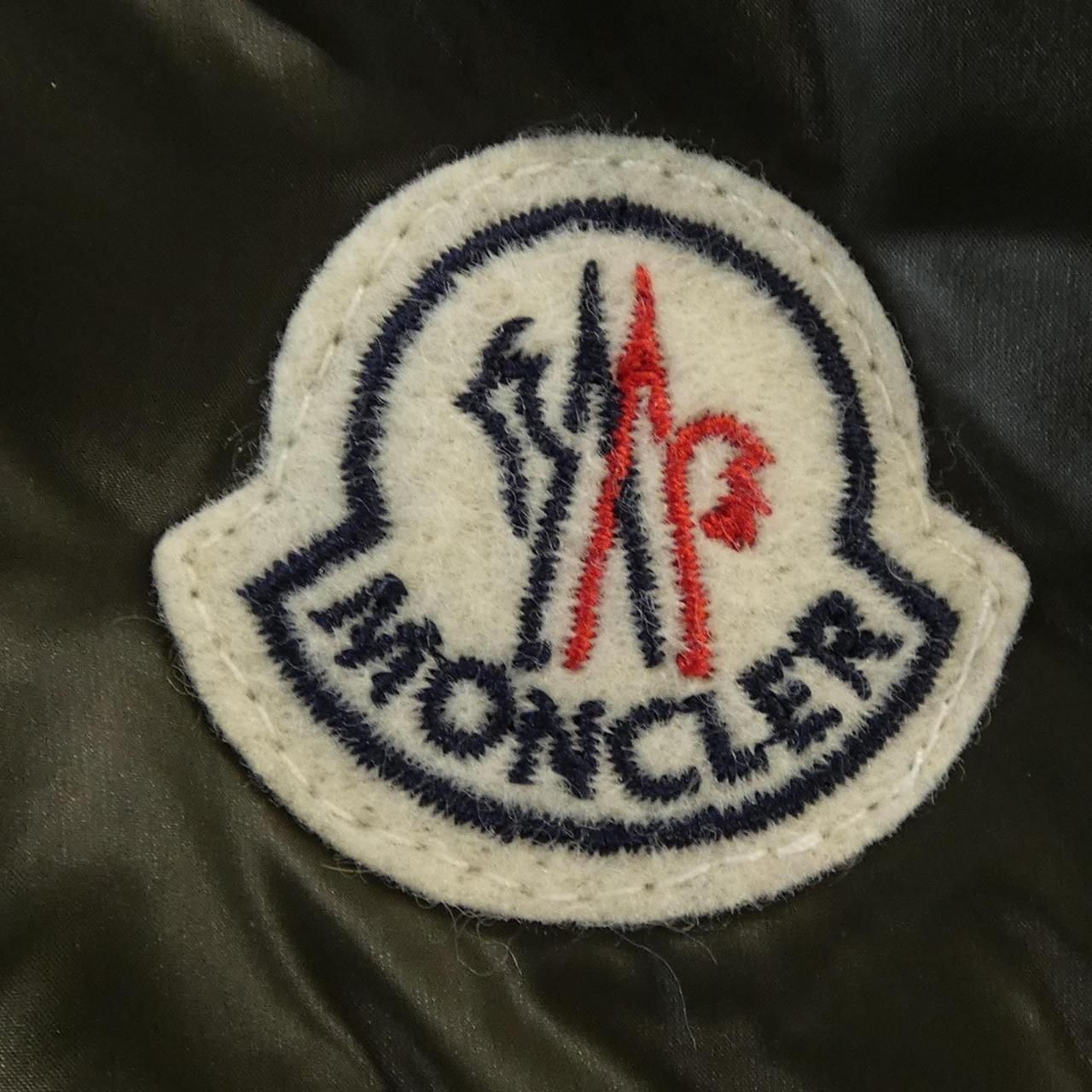Moncler Bartholome Down Jacket Vest — view 8