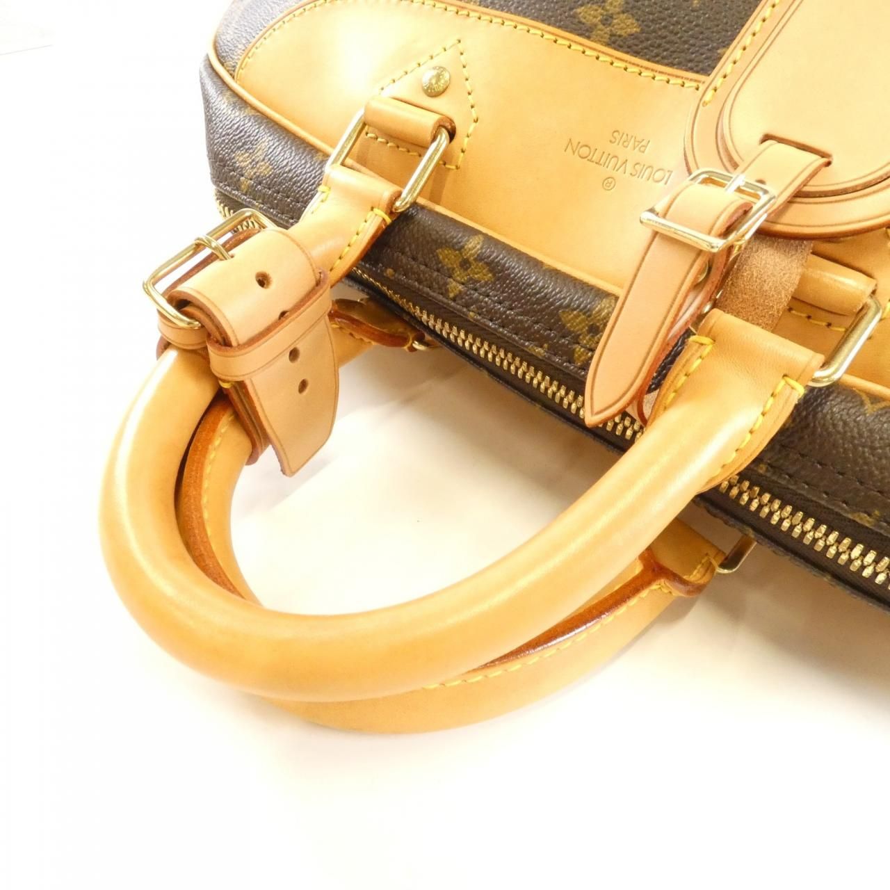 Louis Vuitton Monogram Evasion Bag — view 8