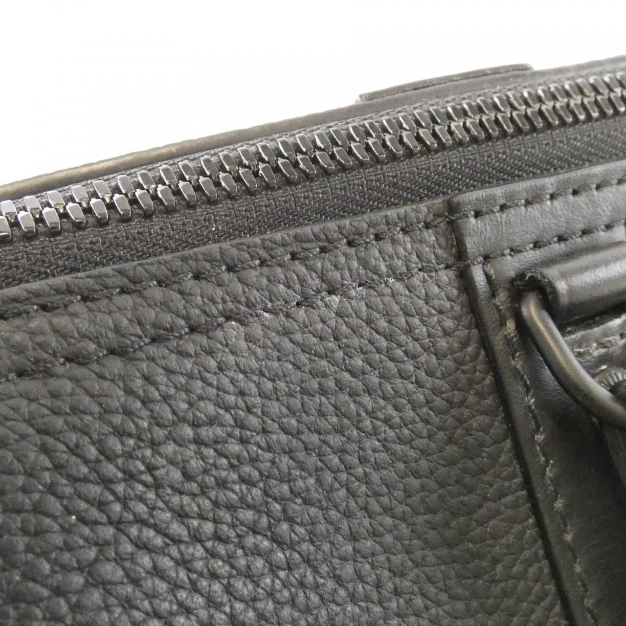 Louis Vuitton LV Aerogram City Keepall Shoulder Bag — view 5