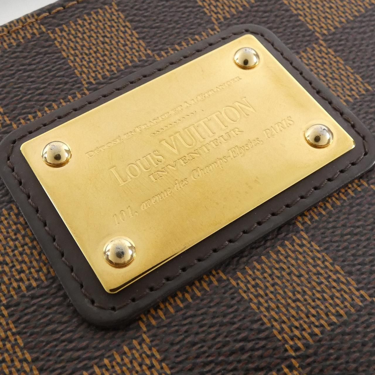 Louis Vuitton Damier Shoulder Bag — view 4