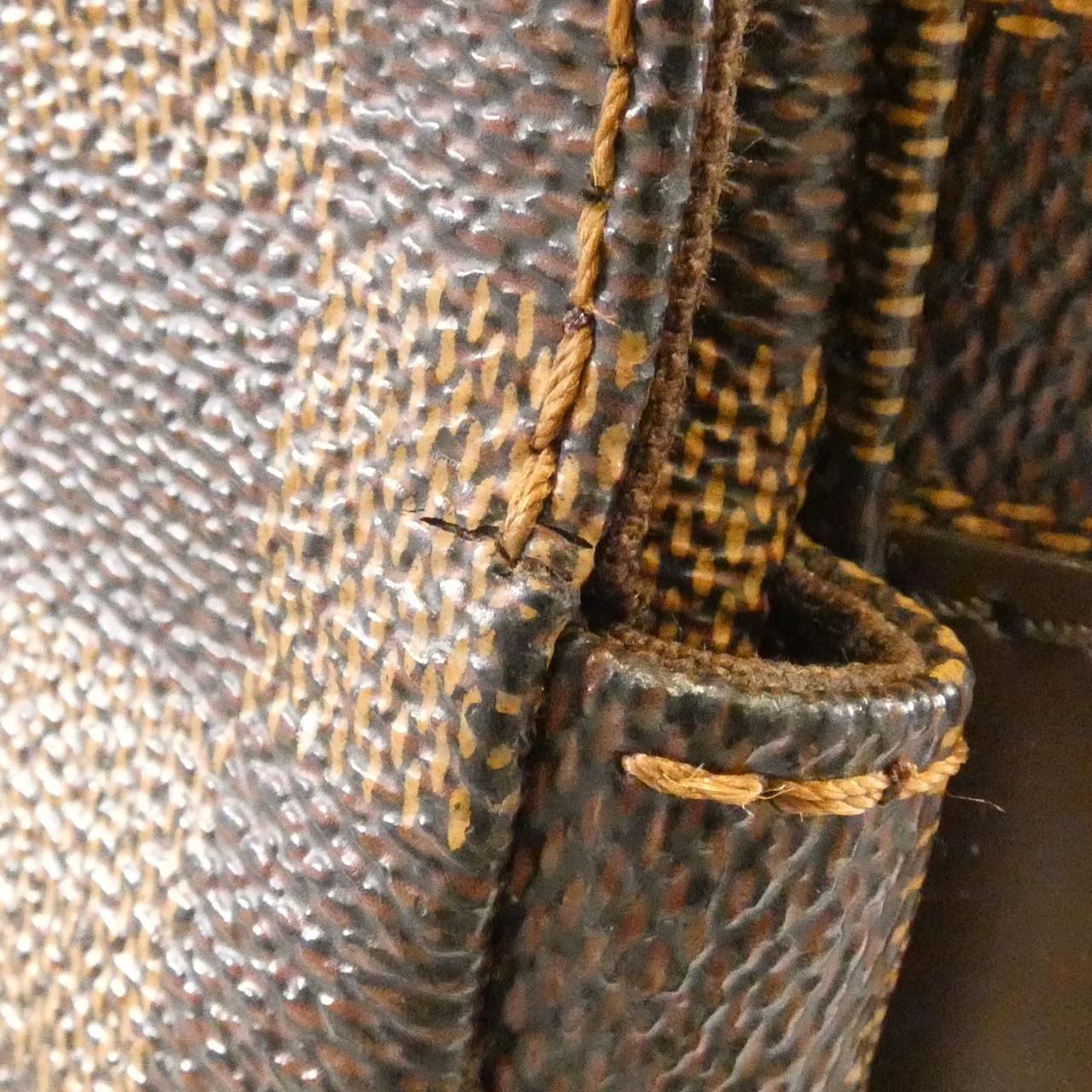 Louis Vuitton Damier Naviglio Shoulder Bag — view 4