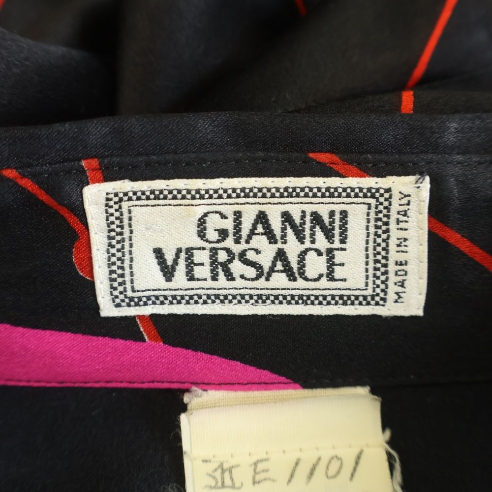 Versace Gianni Graphic Allover Silk Long Sleeve Shirt Black — view 7