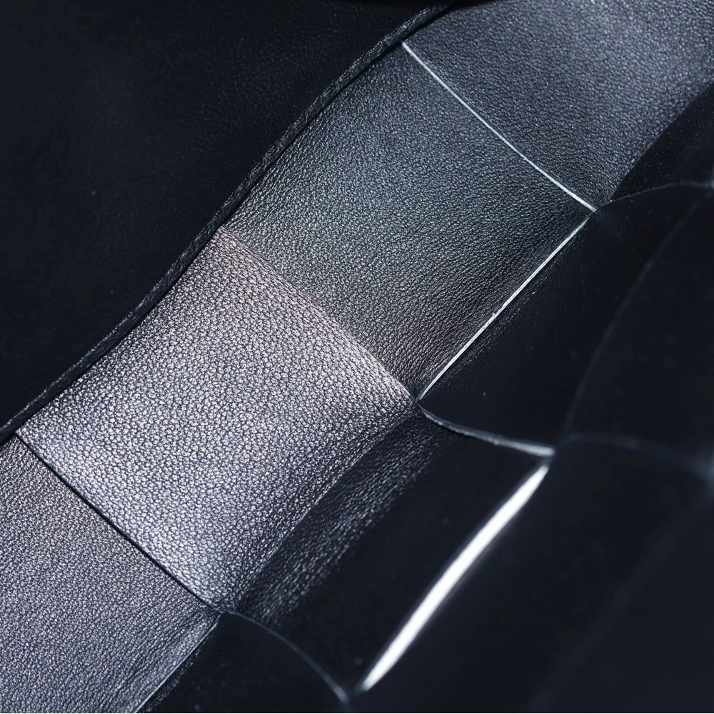 Bottega Veneta Cassette Intrecciato Cross Belt Bag White Leather — view 4