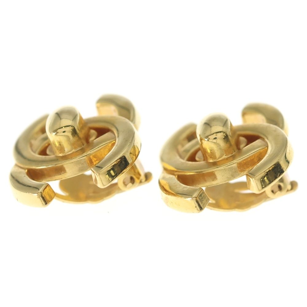 Chanel CC Logo Turnlock Earrings Gold — view 4