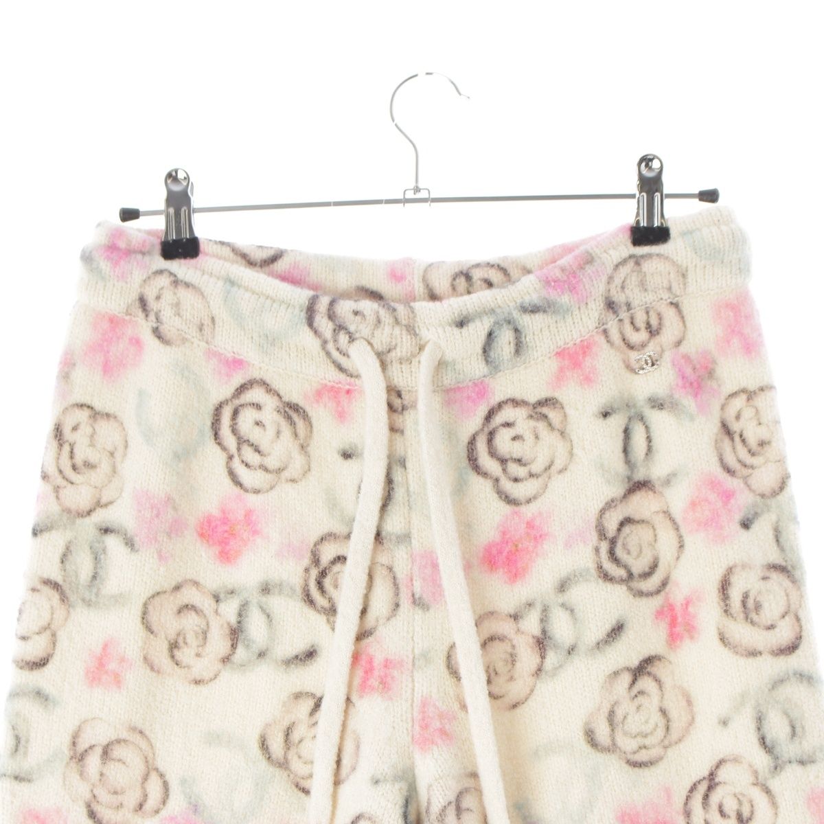 Chanel Coconage Cashmere Silk Camellia CC Logo Knit Pants Floral Pattern White — view 3