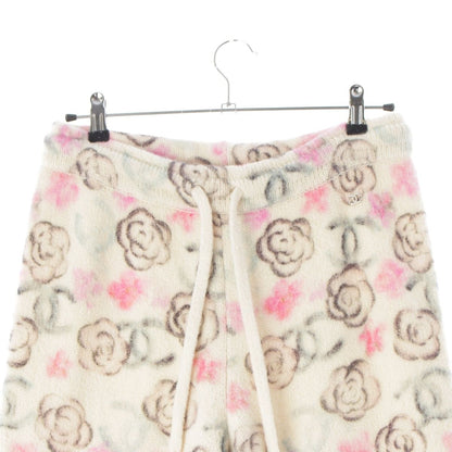 Chanel Coconage Cashmere Silk Camellia CC Logo Knit Pants Floral Pattern White — view 3