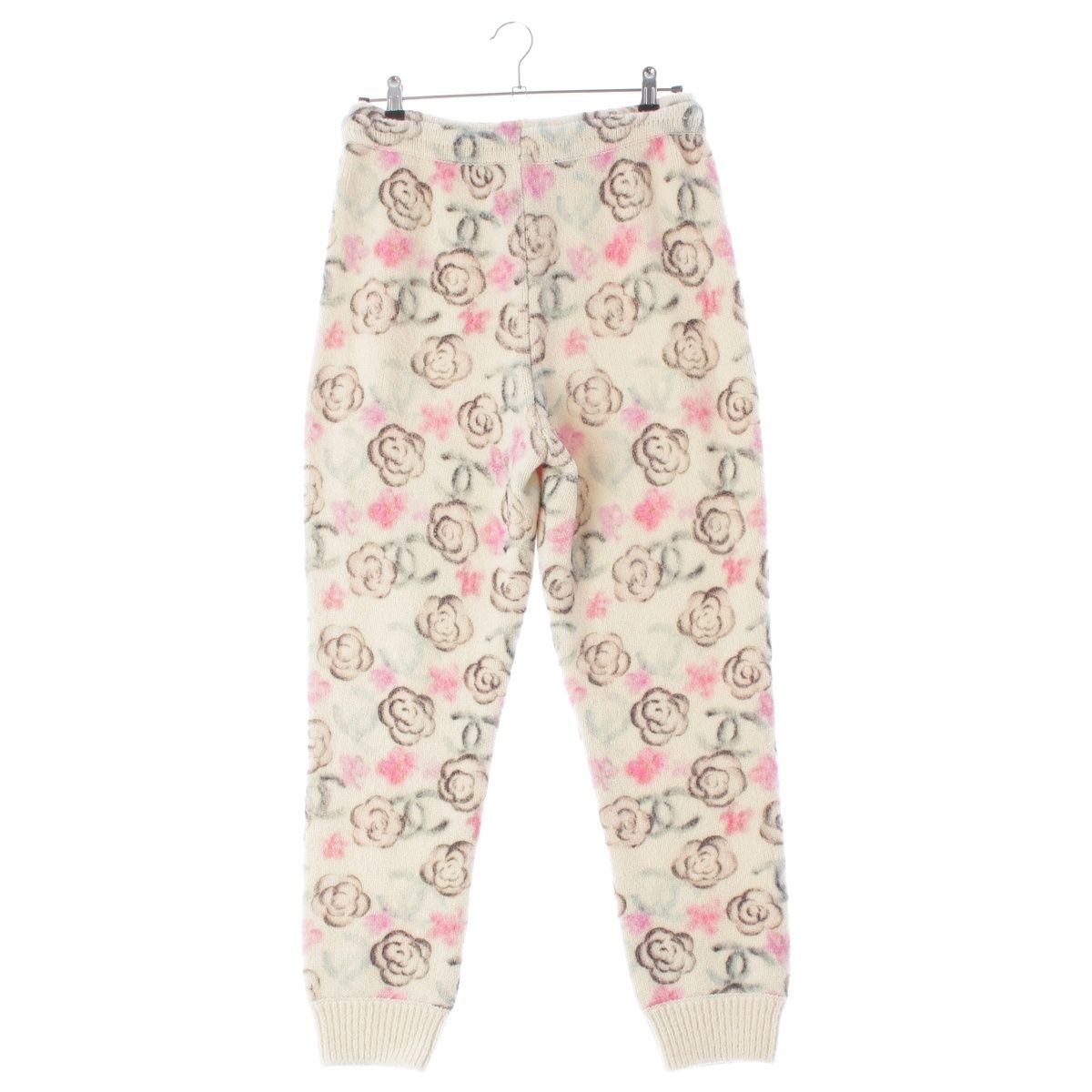 Chanel Coconage Cashmere Silk Camellia CC Logo Knit Pants Floral Pattern White — view 2