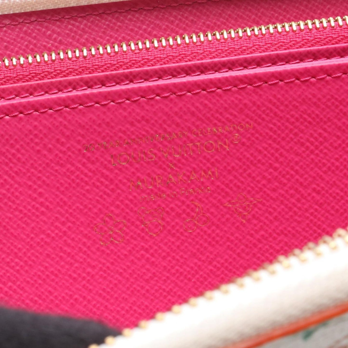 Louis Vuitton Round Wallet LV TM Zippy Blanc Canvas — view 5