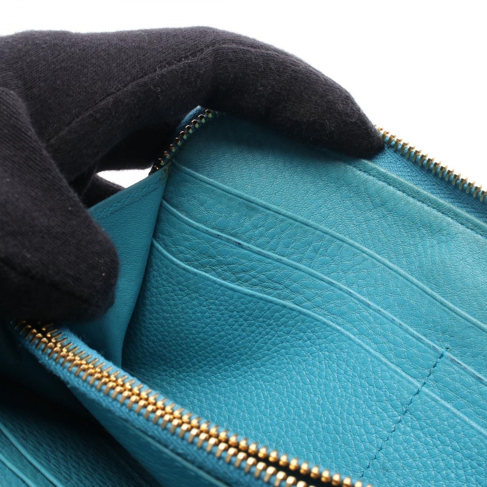 Prada Round Wallet Vitello Daino Blue Leather — view 7