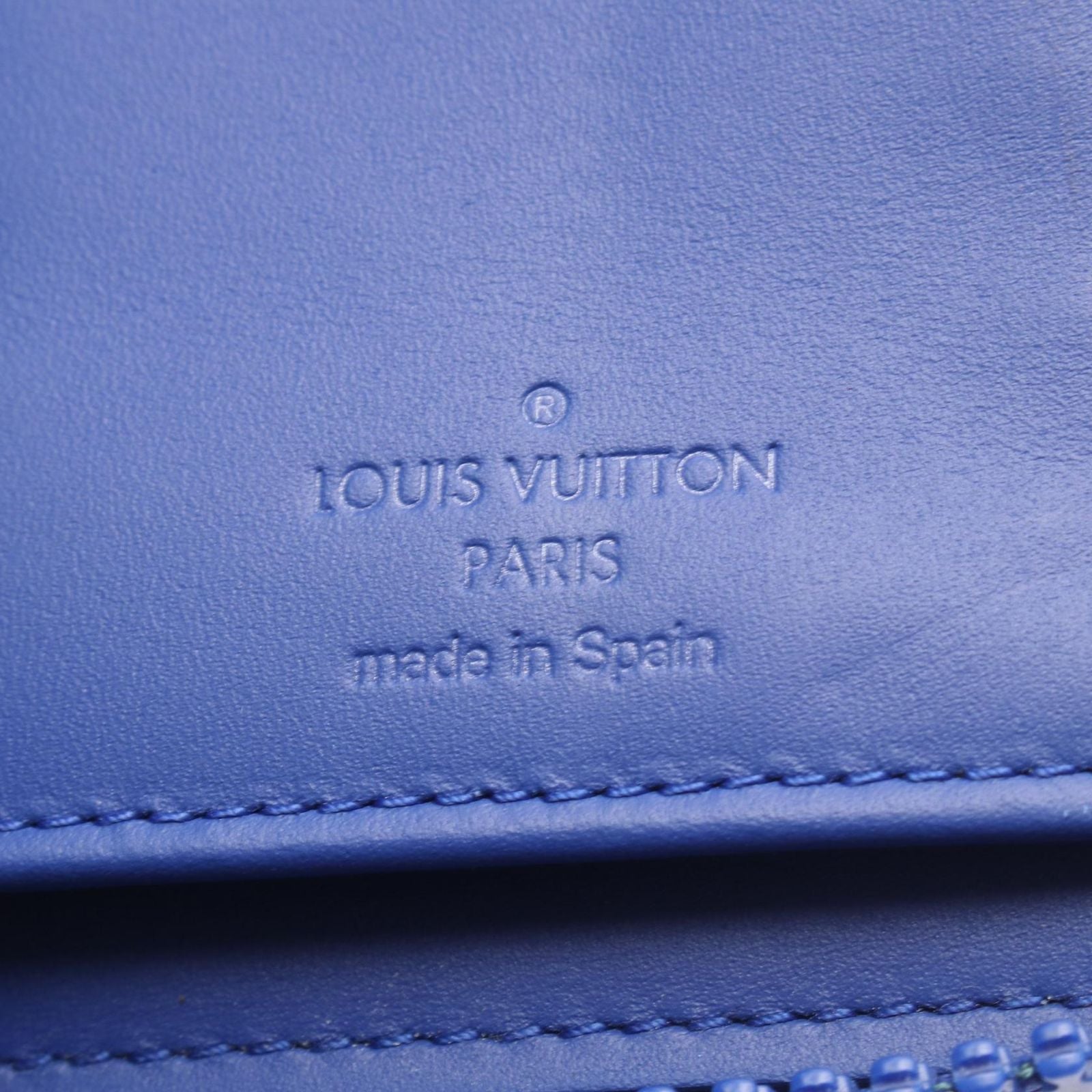 Louis Vuitton Round Wallet Zippy Vertical Monogram Taurillon Blue Leather — view 4