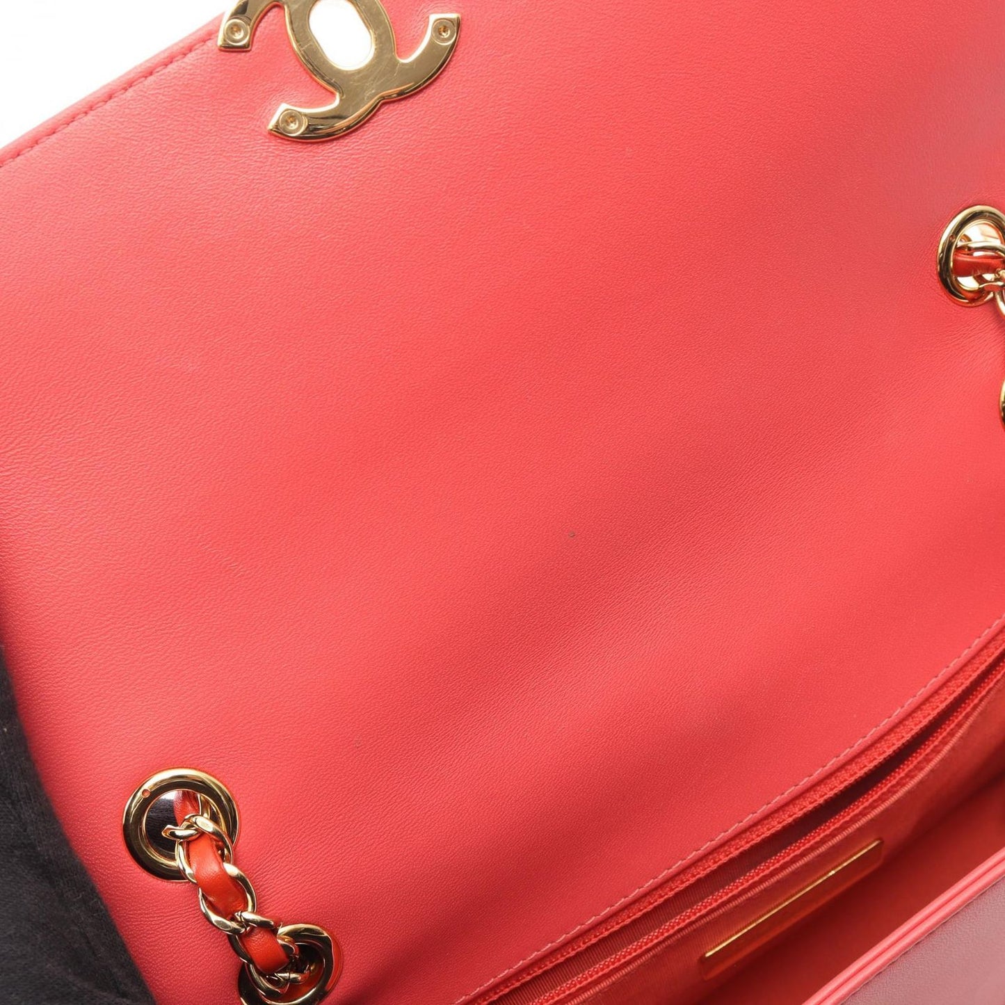 Chanel Shoulder Bag Quilted Red Pink Lambskin Bicolor Chain — view 6