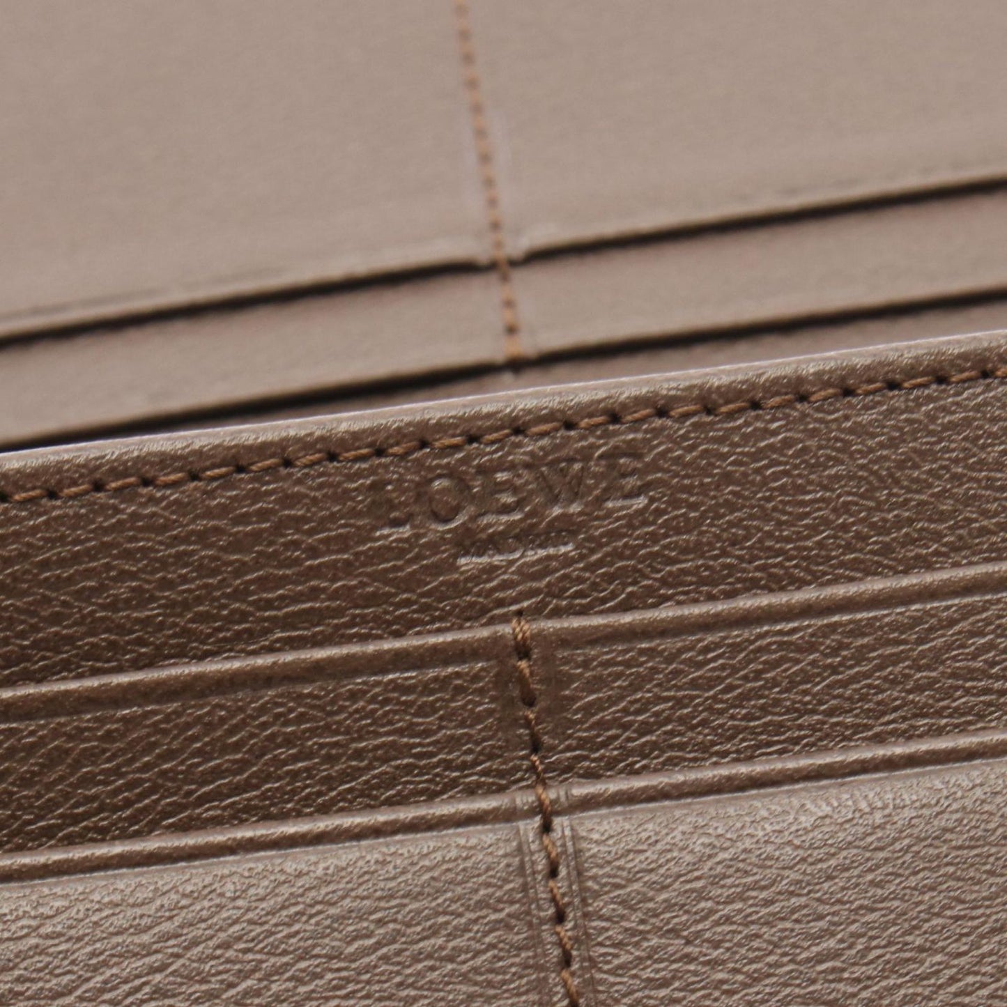 Loewe Bifold Wallet Anagram Brown Leather Zip — view 4