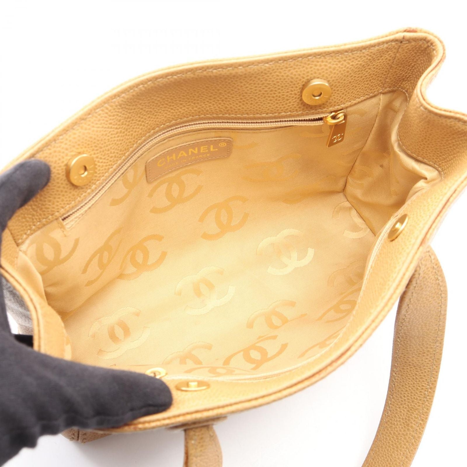 Chanel Handbag CC Logo Mini Beige Calf — view 3