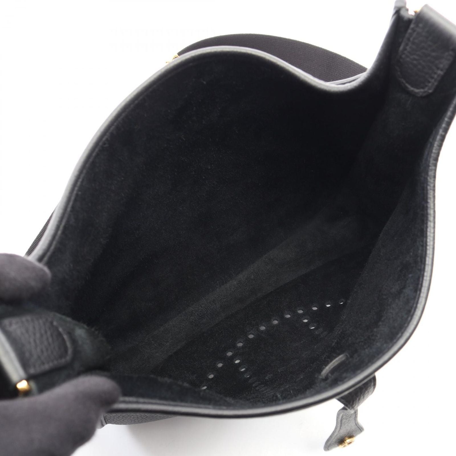 Hermes Shoulder Bag Evelyne 3 Trois PM Black Leather — view 3