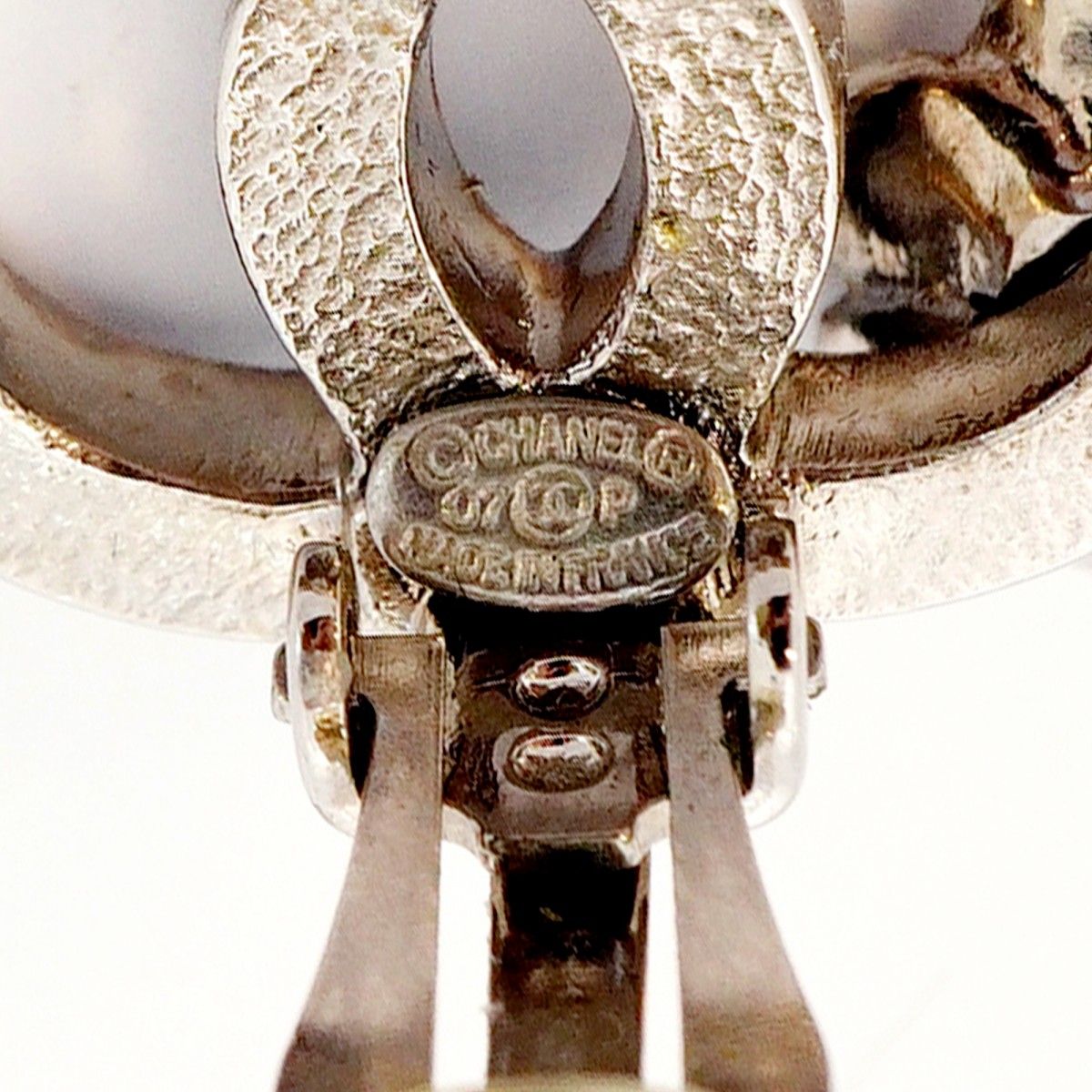 Chanel Earrings CC Logo Camellia Metal Silver Black Cles Diss — view 4